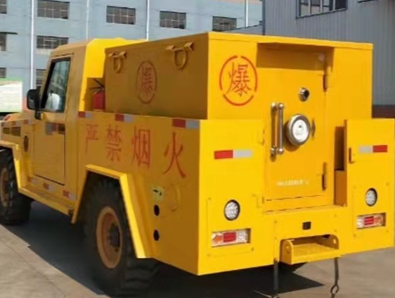 独山凯龙爆破器材运输车：保障爆破任务的安全运行